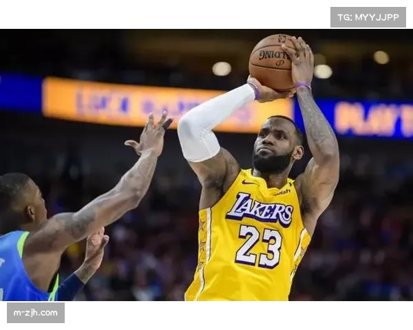 托马斯首节火力全开 九投五中砍下11分引领球队强势开局